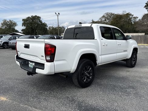 Used 2023 Toyota Tacoma SR5 w/ Technology Package AWD/4WD image 5