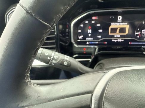 Used 2025 GMC Sierra 1500 SLT image 38