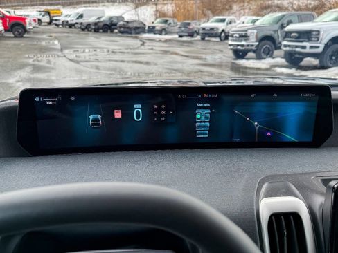 Used 2025 Ford Expedition Max Active image 32