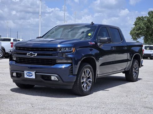 Used 2020 Chevrolet Silverado 1500 RST w/ Texas Edition AWD/4WD image 3