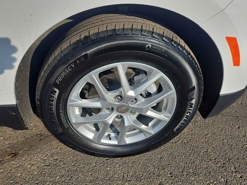 Used 2024 Chevrolet Equinox LT image 17