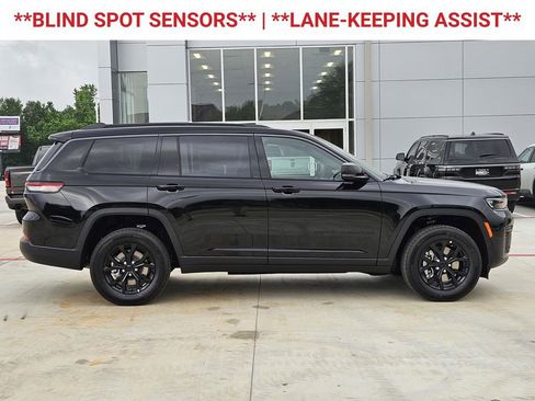 New 2026 Jeep Grand Cherokee L 2WD image 10