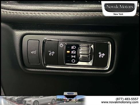 Used 2022 Lincoln Aviator AWD w/ Premium Package image 23