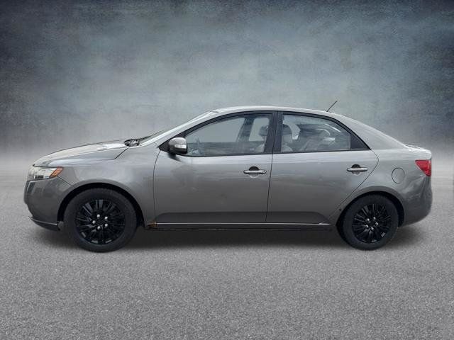 Used 2010 Kia Forte EX w/ Fuel Economy Pkg FWD image 6