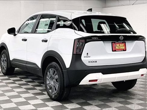New 2026 Nissan Kicks S FWD image 4