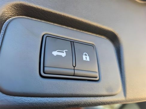 New 2026 Nissan Rogue SV image 10