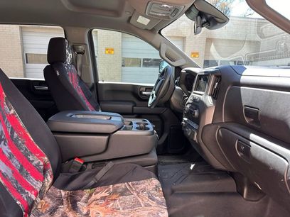 Used 2025 Chevrolet Silverado 2500 Custom w/ Custom Value Package