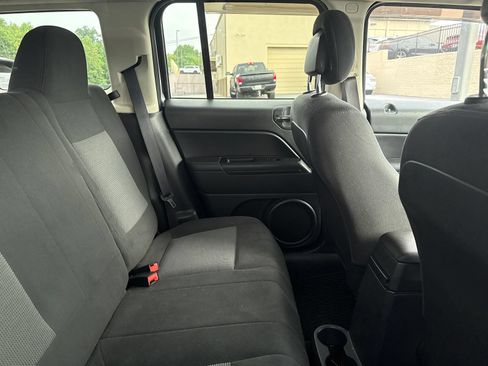 Used 2015 Jeep Patriot Sport w/ Power Value Group AWD/4WD image 9
