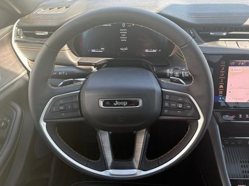 New 2026 Jeep Grand Cherokee L Limited AWD/4WD image 26