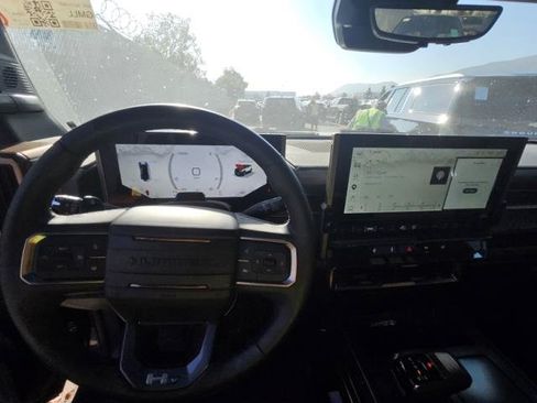 Used 2025 GMC Hummer EV 2X AWD/4WD image 7