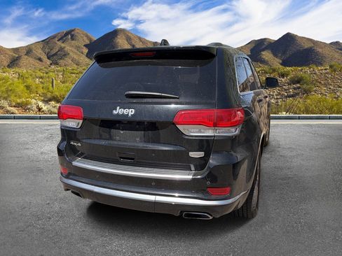 Used 2020 Jeep Grand Cherokee Summit AWD/4WD image 3