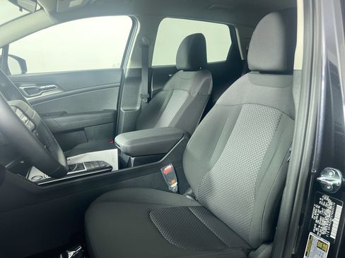 New 2026 Kia Sportage LX w/ LX Convenience Package FWD image 14