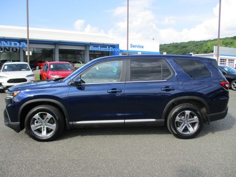 Certified 2025 Honda Pilot EX-L image 8