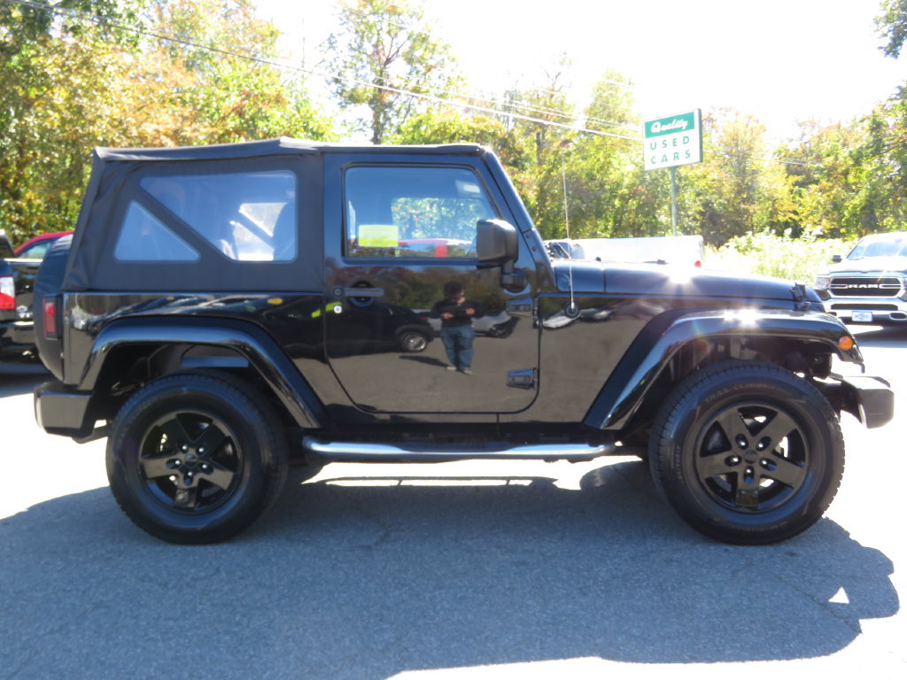 Used 2015 Jeep Wrangler Sport AWD/4WD image 4