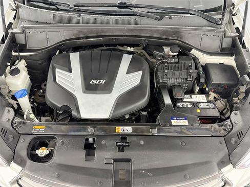 Used 2018 Hyundai Santa Fe Limited AWD/4WD image 32