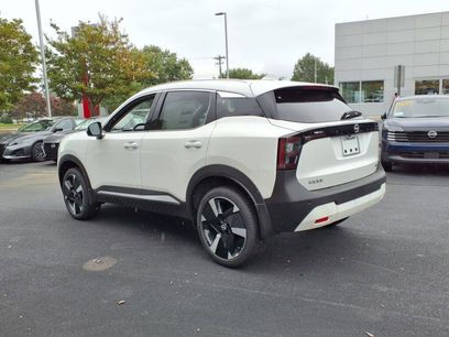 New 2025 Nissan Kicks SR