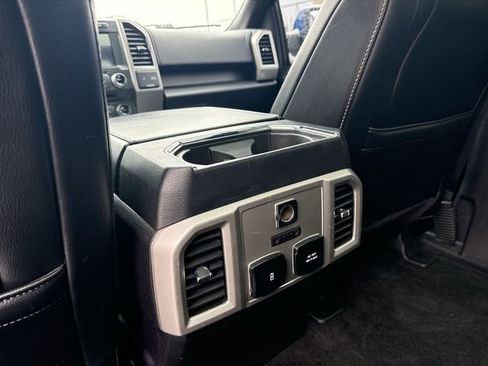 Used 2018 Ford F150 Lariat w/ Equipment Group 502A Luxury image 25