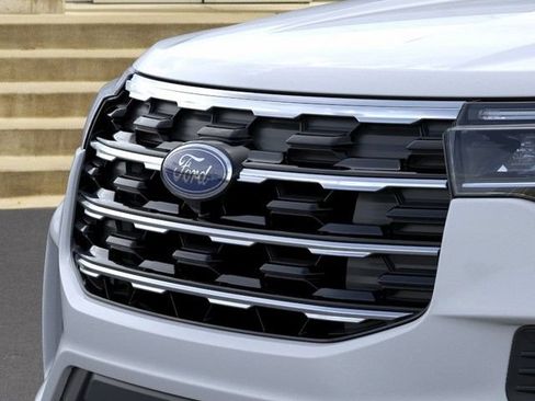 New 2026 Ford Explorer Active AWD/4WD image 17