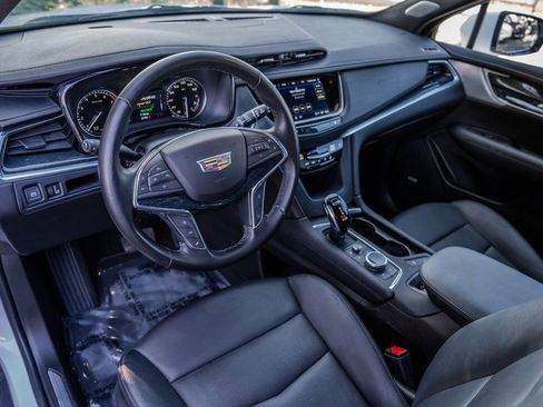 Used 2024 Cadillac XT5 Premium Luxury image 4