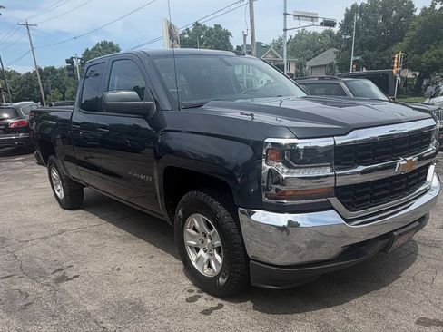 Used 2018 Chevrolet Silverado 1500 LT AWD/4WD image 7