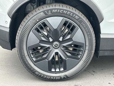 New 2026 Volvo EX30 Plus image 22