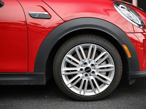 Used 2024 MINI Cooper S FWD image 5
