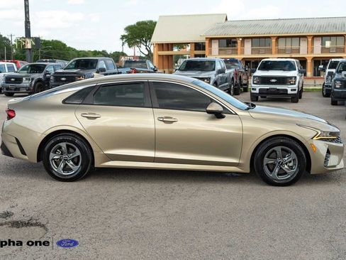 Used 2022 Kia K5 LXS FWD image 4