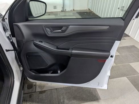 Used 2025 Ford Escape Active image 26