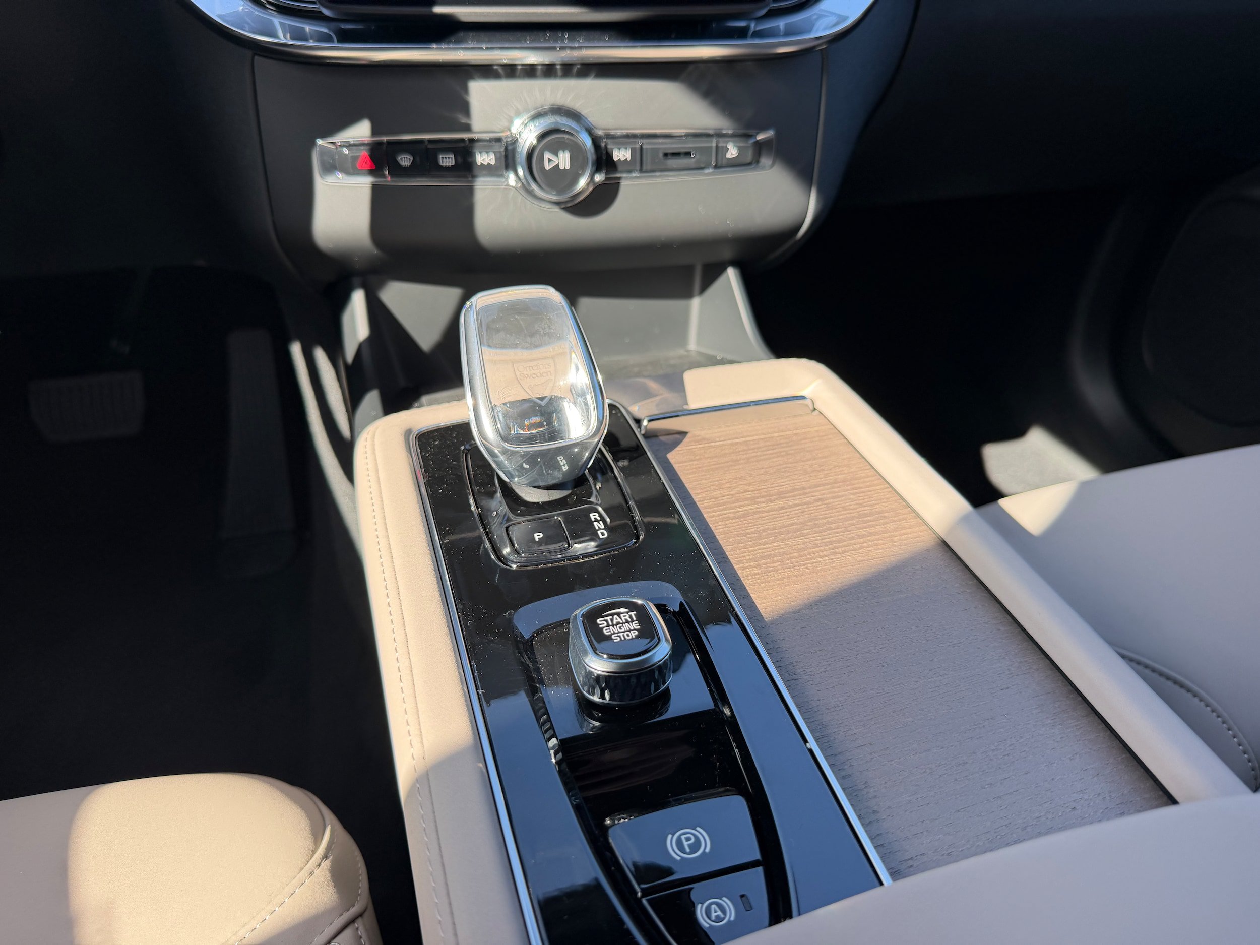 New 2026 Volvo XC90 T8 Plus w/ Protection Package AWD/4WD image 14