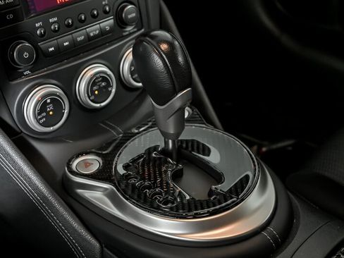 Used 2018 Nissan 370Z Coupe image 30