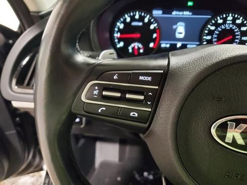 Used 2018 Kia Stinger Premium image 26