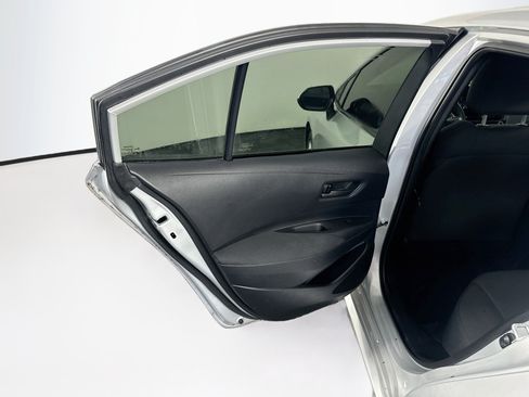 Used 2022 Toyota Corolla LE FWD image 26