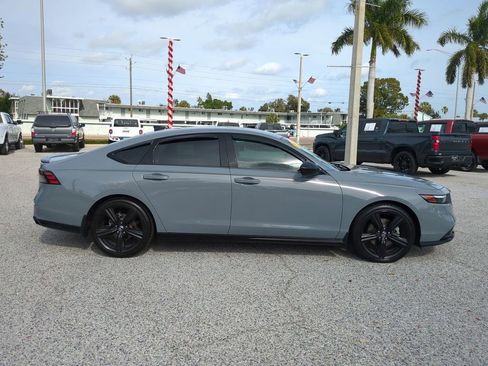 Used 2023 Honda Accord Sport image 4