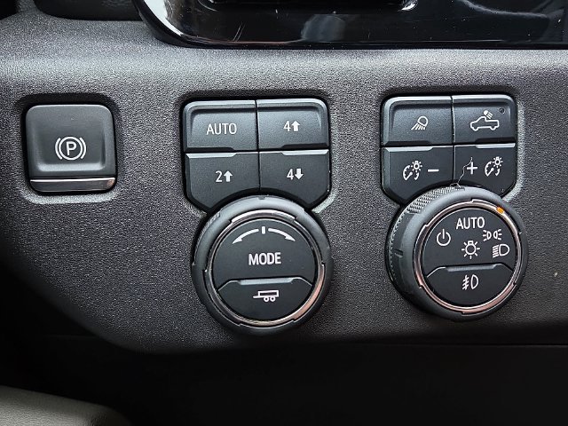 Used 2024 Chevrolet Silverado 1500 ZR2 w/ Technology Package AWD/4WD image 22