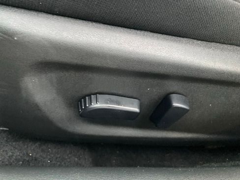 Used 2025 Nissan Altima 2.5 SV FWD image 13