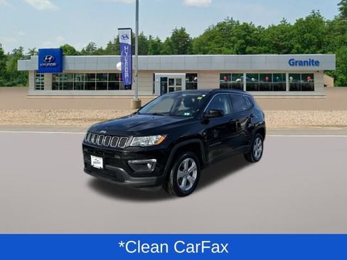 Used 2019 Jeep Compass Latitude image 2