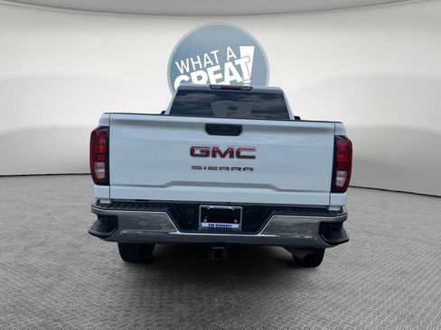 Used 2022 GMC Sierra 2500 Pro w/ Convenience Package AWD/4WD image 5