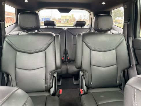 Used 2021 Cadillac XT6 Premium Luxury image 34