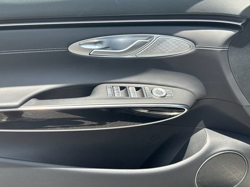 New 2026 Genesis GV70 2.5T AWD/4WD image 12