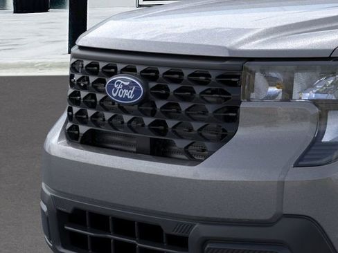 New 2025 Ford Maverick XL w/ Equipment Group 102A image 18