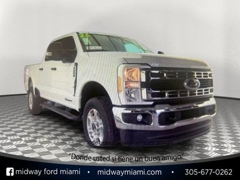 Used 2025 Ford F250 XLT AWD/4WD image 1