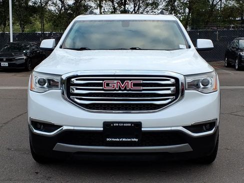 Used 2018 GMC Acadia SLT FWD image 2