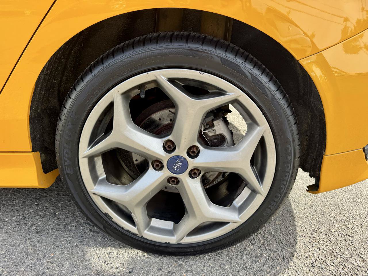Used 2015 Ford Focus ST FWD image 32