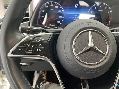 Used 2024 Mercedes-Benz E 350 4MATIC Sedan image 22