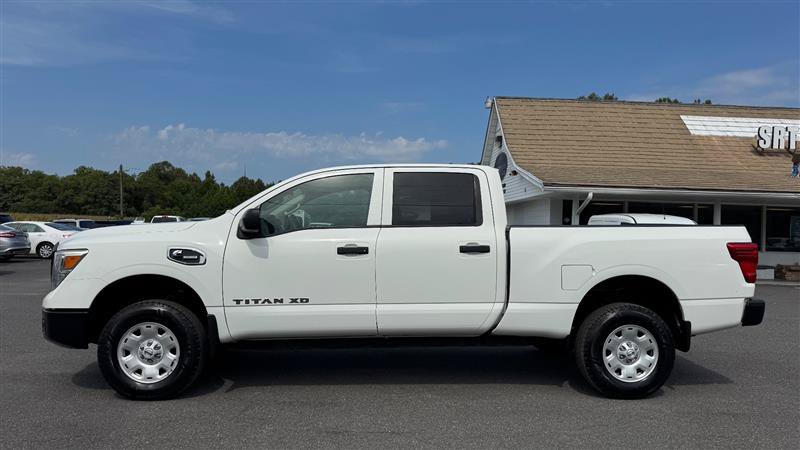 Used 2017 Nissan Titan S AWD/4WD image 8