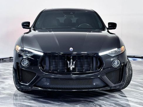 Used 2019 Maserati Levante Trofeo AWD/4WD image 7