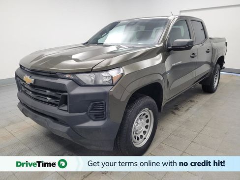 Used 2023 Chevrolet Colorado W/T image 1