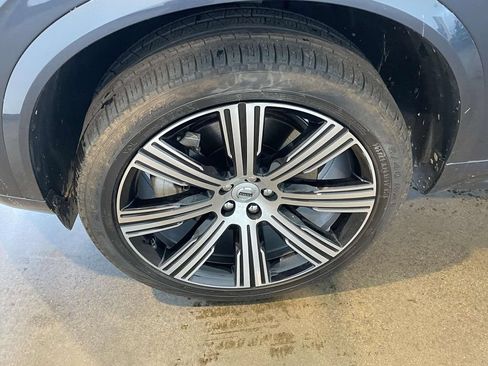 Used 2024 Volvo XC90 T8 Plus AWD/4WD image 12