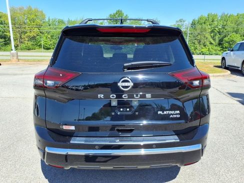 Certified 2025 Nissan Rogue Platinum AWD/4WD image 17