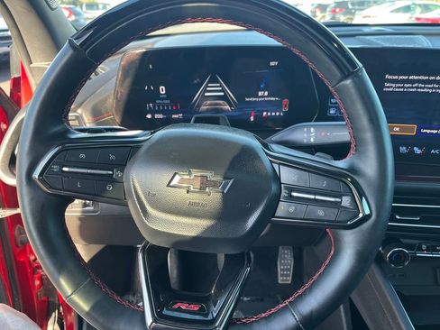 Used 2024 Chevrolet Traverse RS image 14